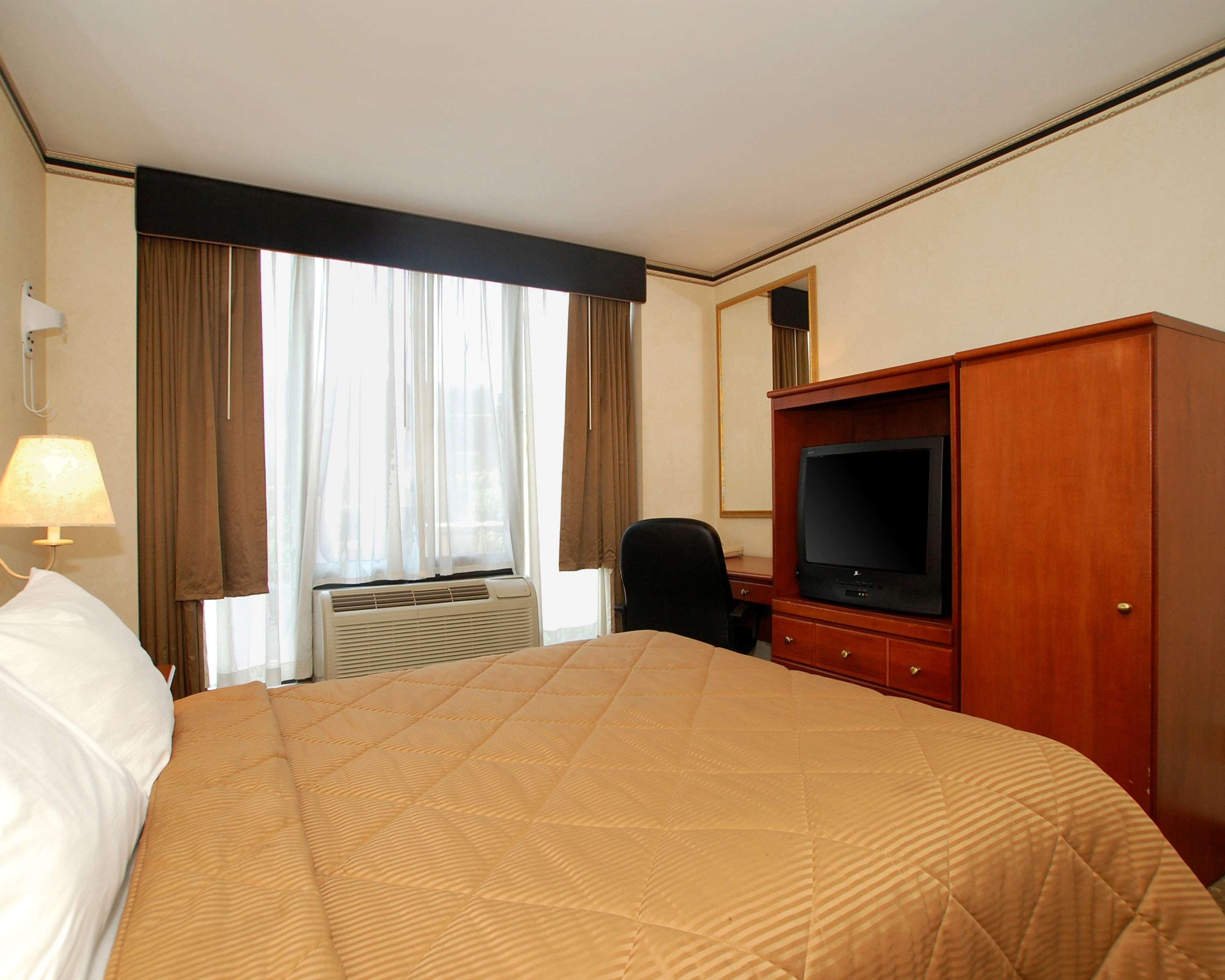 Red Lion Inn & Suites Long Island City New York Exterior foto