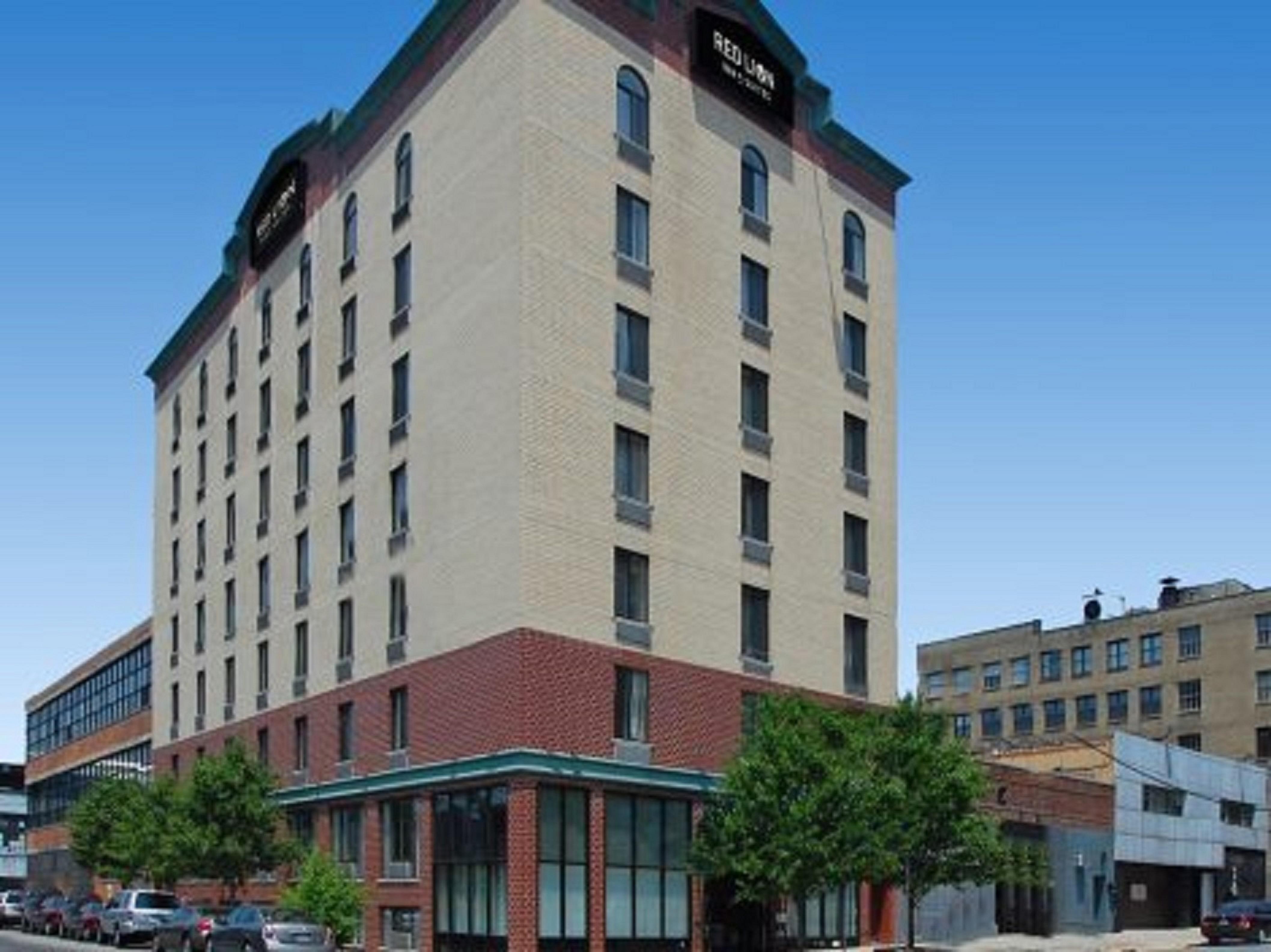 Red Lion Inn & Suites Long Island City New York Exterior foto