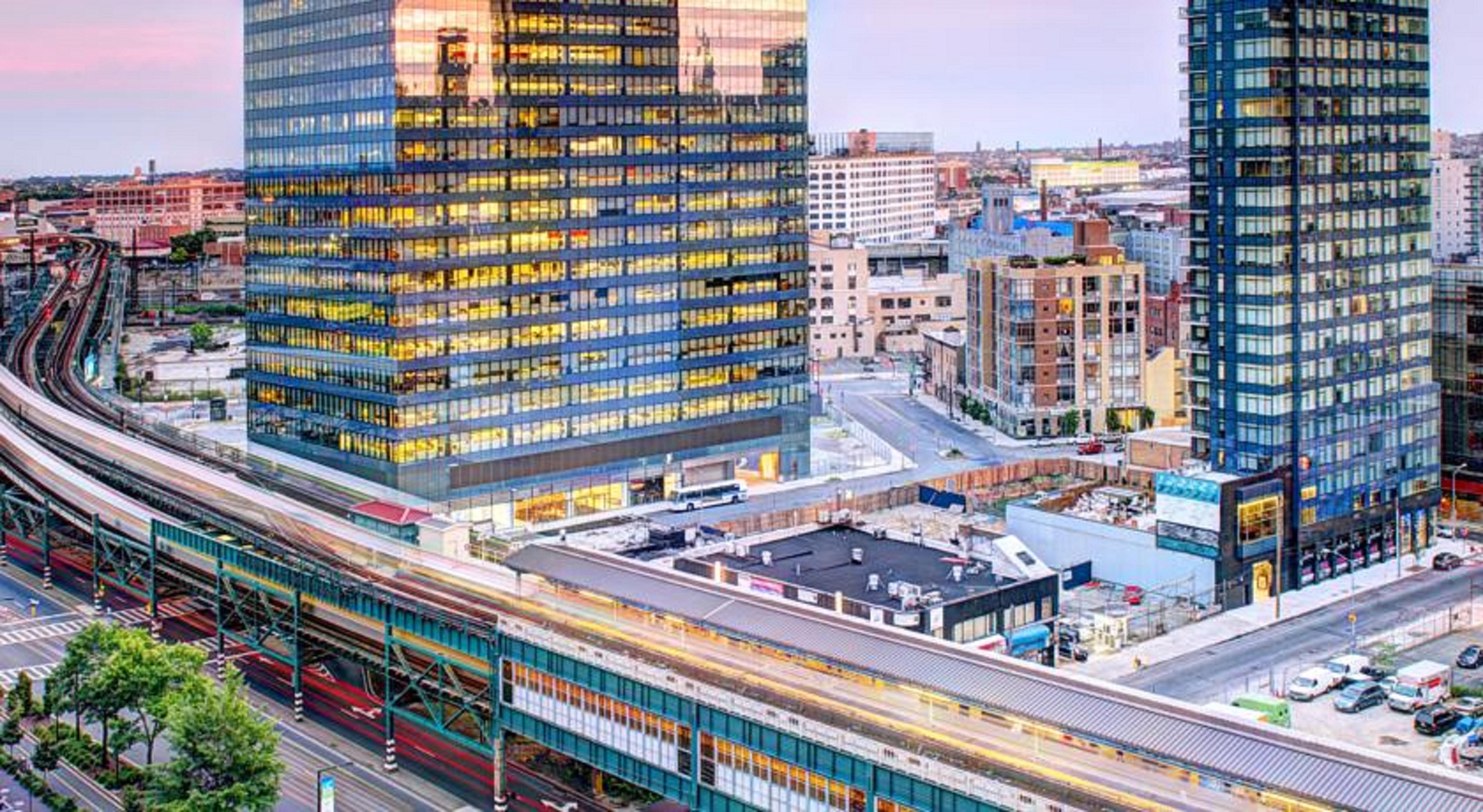 Red Lion Inn & Suites Long Island City New York Exterior foto